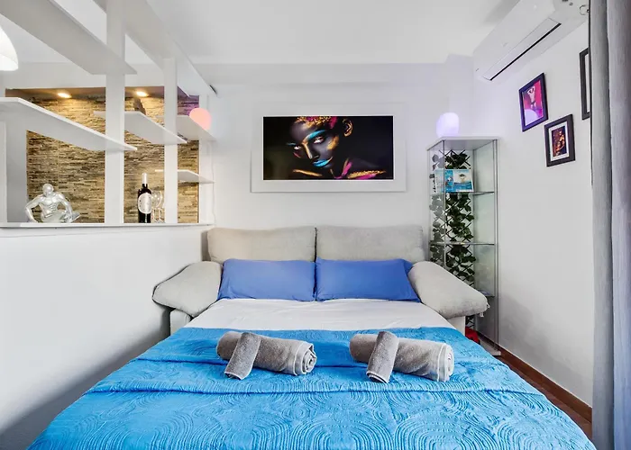 Salome De Steram Flats